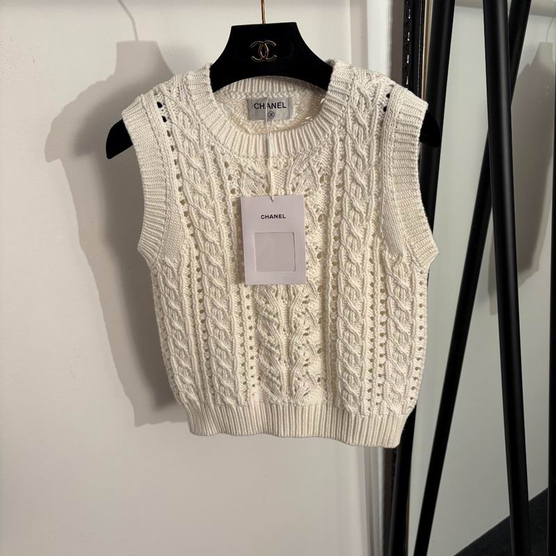 Chanel S-L 69